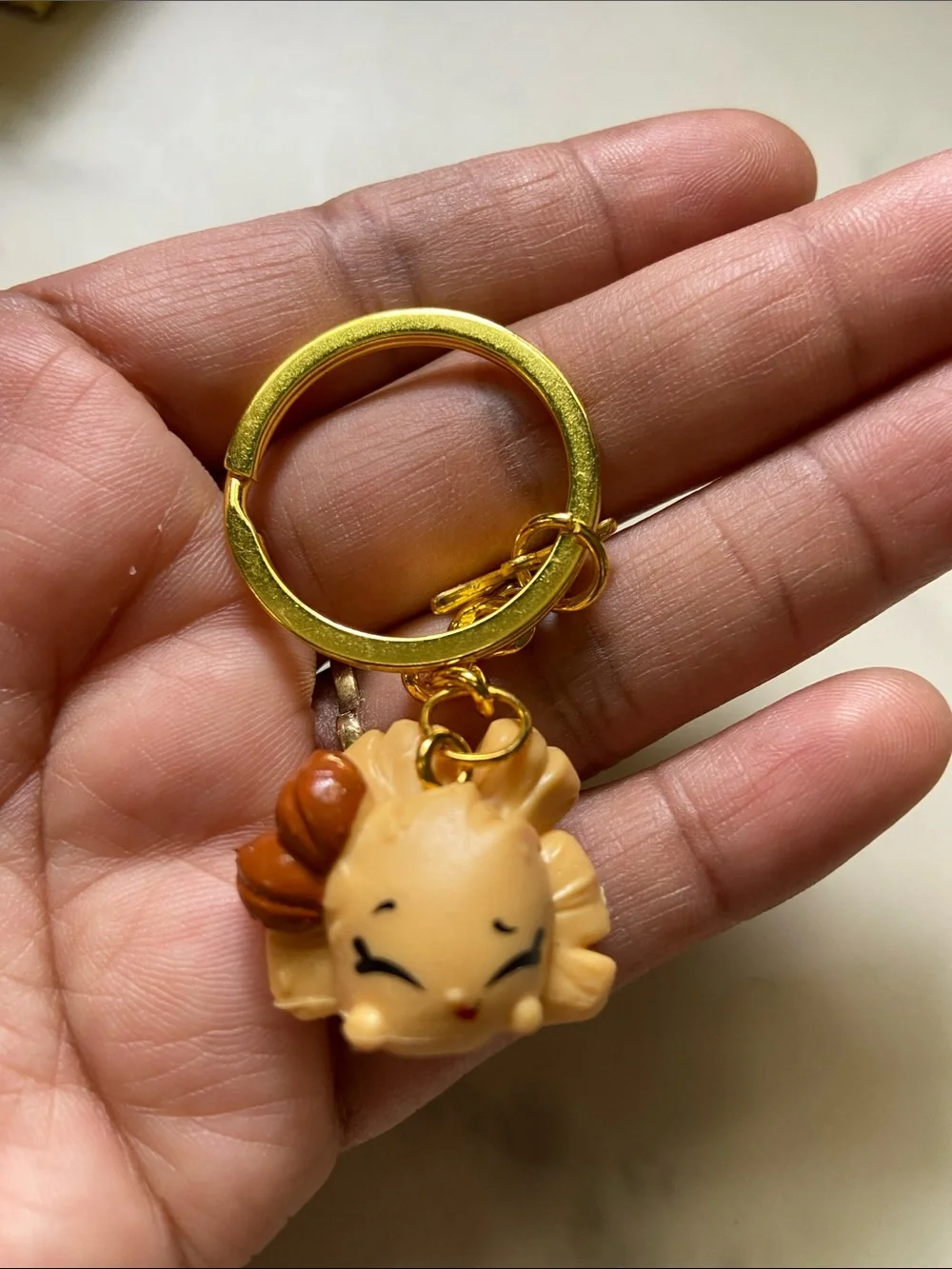Shopkin Crunch 'n Munch Popcorn Keychain with Gold Butterfly key Holder
